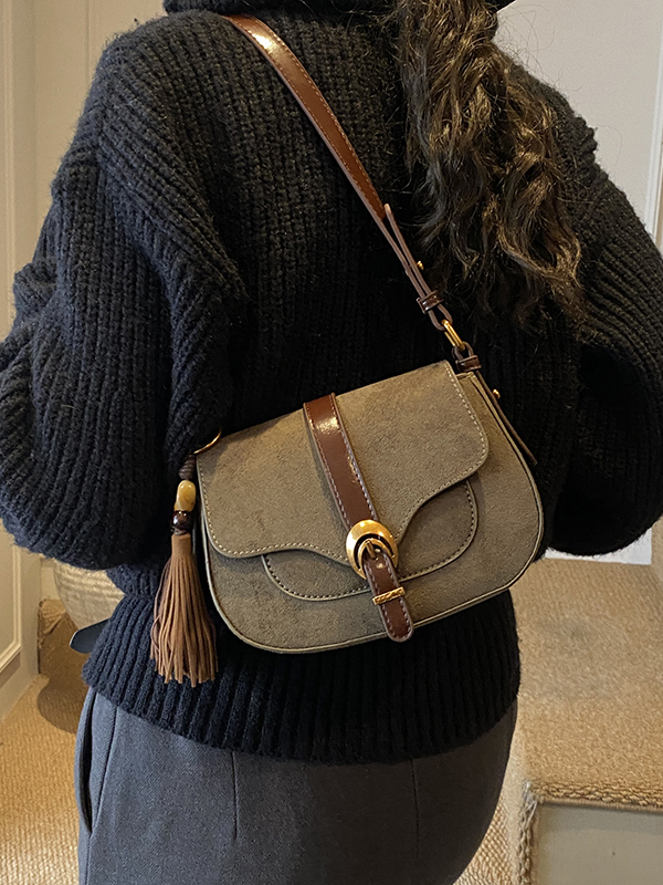 Hong Kong Retro Underarm Bag L - đánh giá và giá Luxury Bags Hong Kong