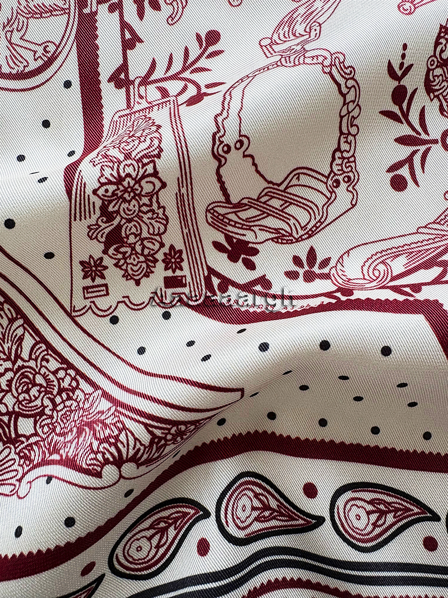 Double Faced Print Scarf Silk  - đánh giá và giá Luxury Bags Hong Kong