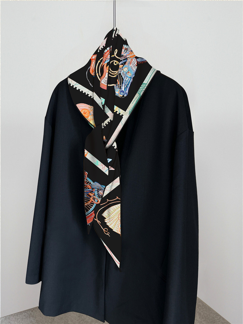 Triangle Silk Scarf Luxury Wom - đánh giá và giá Luxury Bags Hong Kong
