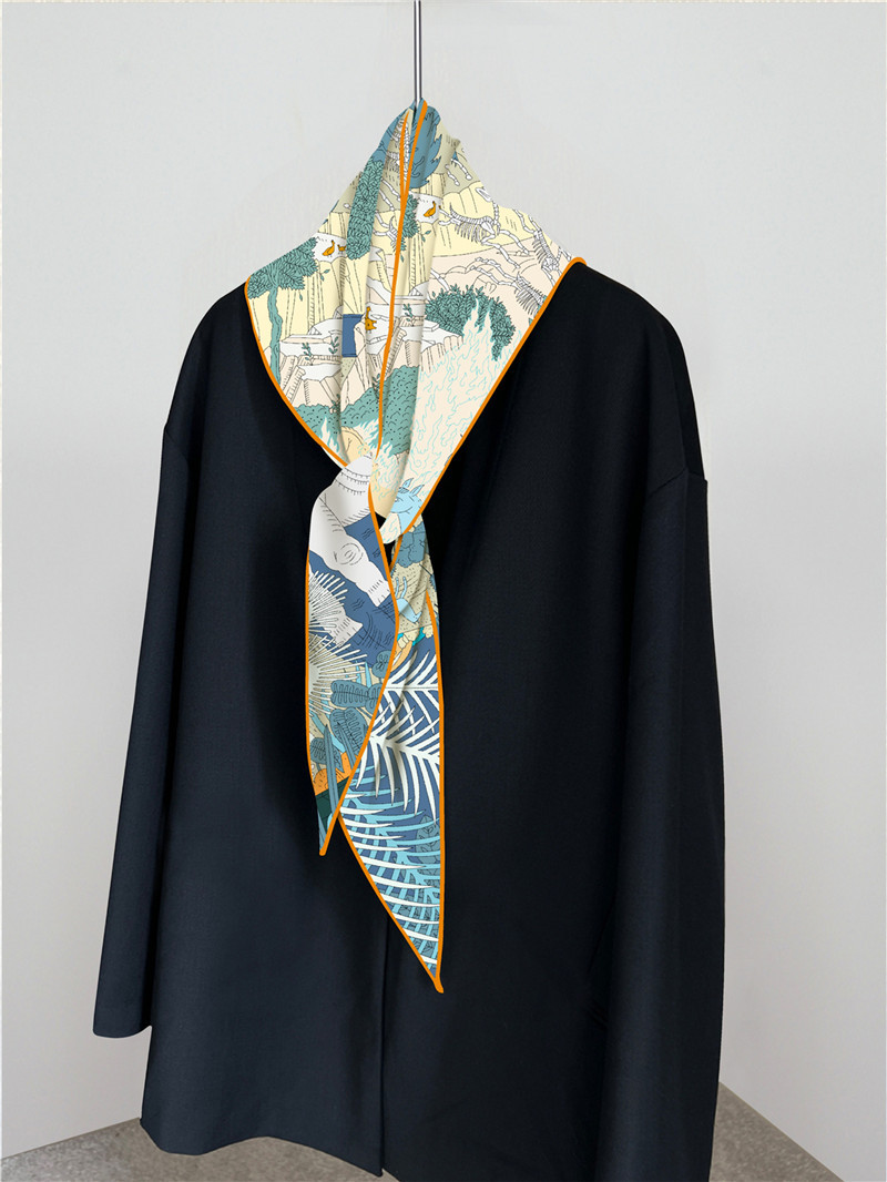 Triangle Twill Scarf Luxury Wo - đánh giá và giá Luxury Bags Hong Kong