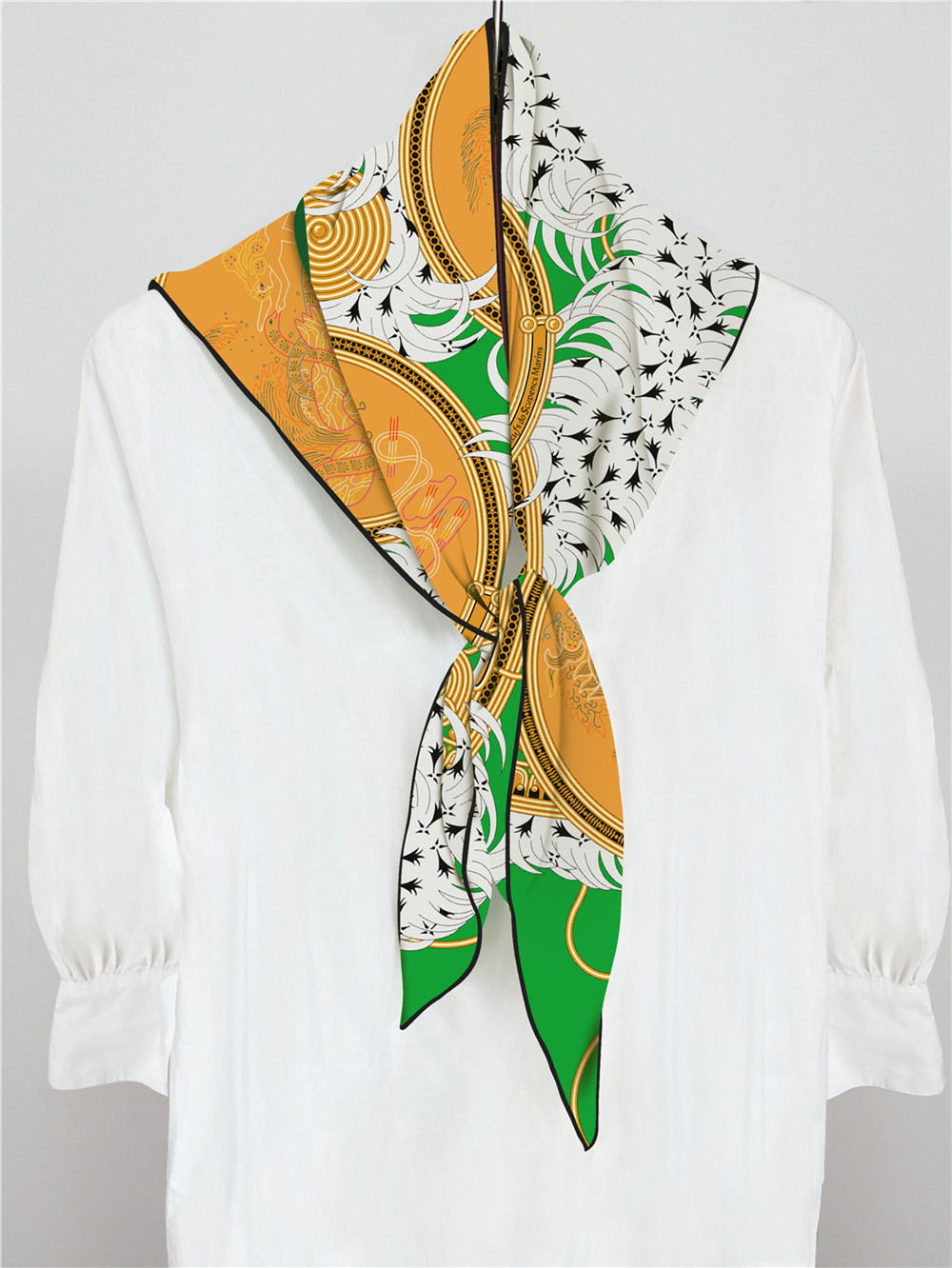 Silk Twill Scarf Triangle Shap - đánh giá và giá Luxury Bags Hong Kong