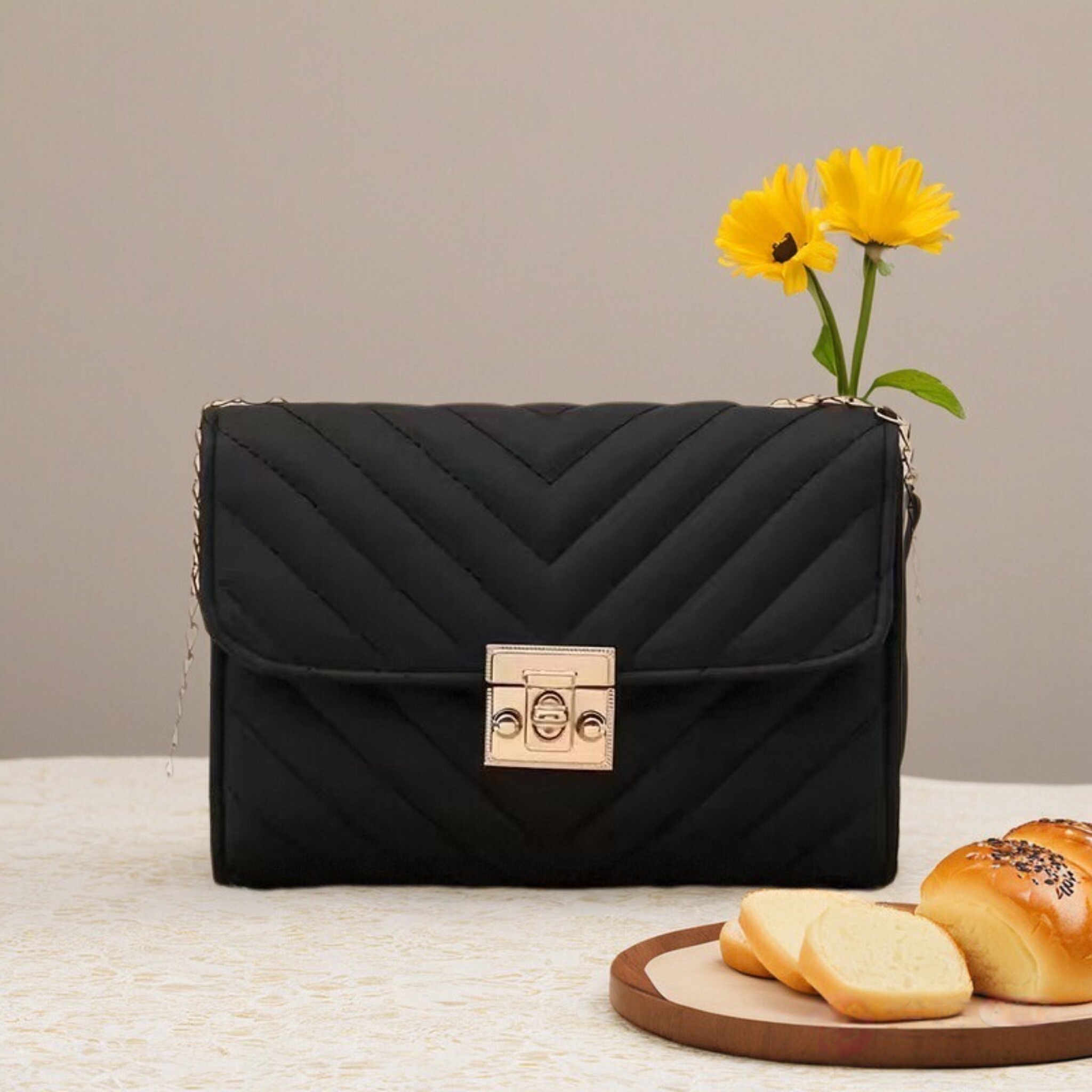 Luxury V-Chevron Quilted Chain - đánh giá và giá Luxury Quilted Bags