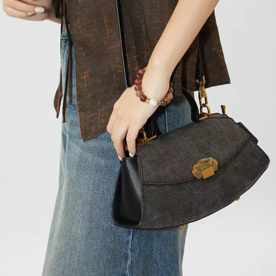 Quiet Luxury & Exclusive Style - đánh giá và giá Quiet Luxury Bags Designer