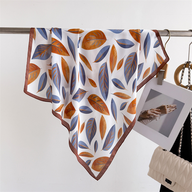 Luxury Brand Print 70cm Square - đánh giá và giá Luxury Bags Duffle