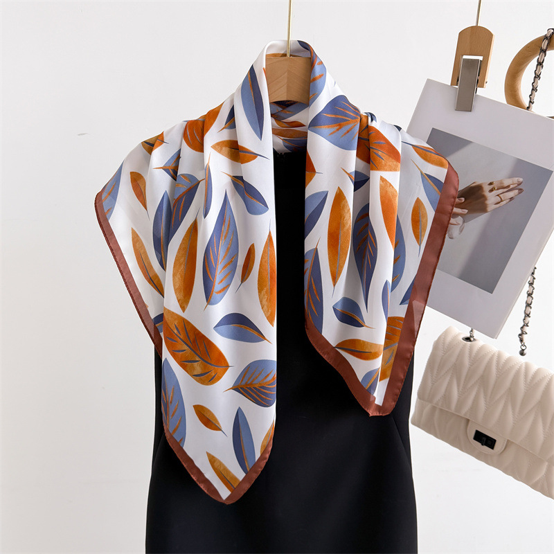Luxury Brand Print 70cm Square - đánh giá và giá Luxury Bags Duffle