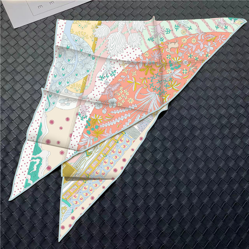 Silk Twill Scarf Triangle Shap - đánh giá và giá Luxury Bags Hong Kong