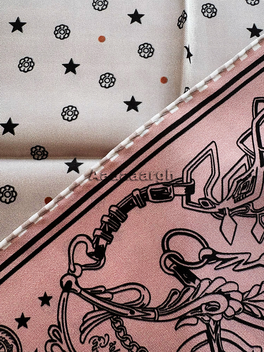 Double Faced Print Small Silk  - đánh giá và giá Luxury Bags Hong Kong