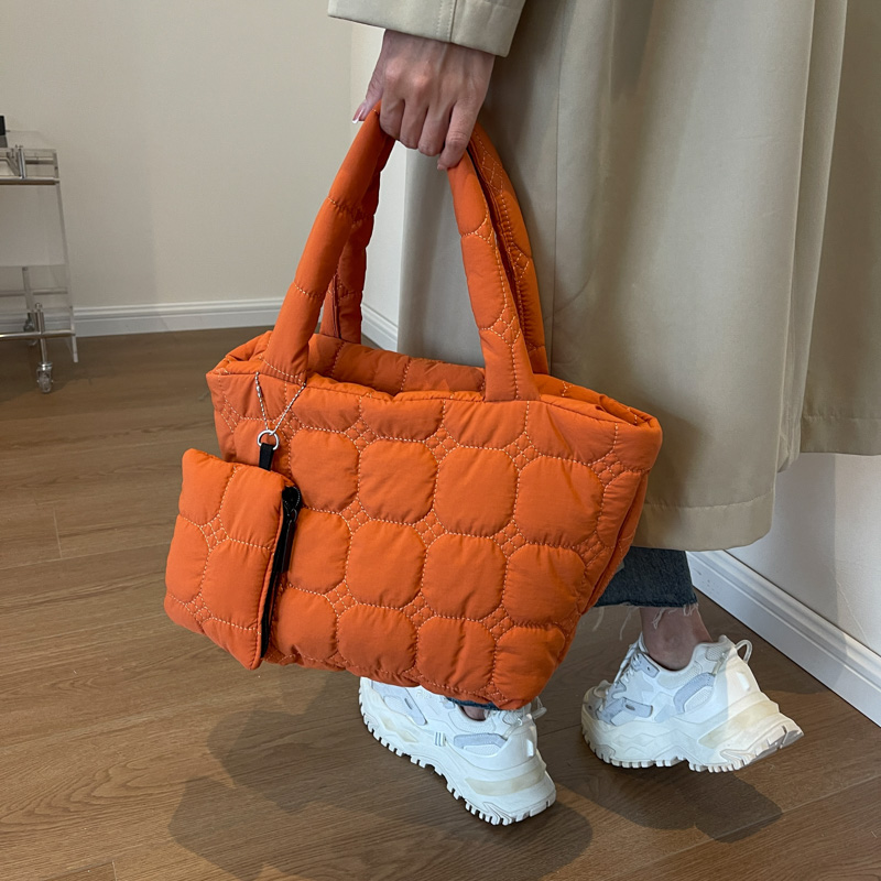 MOODS Padded Shoulder Bag Set  - đánh giá và giá Luxury Quilted Bags